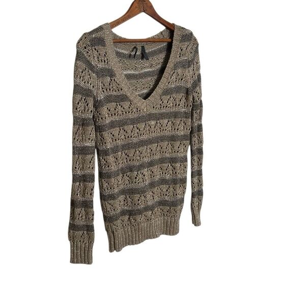 Guess Striped Wool Blend Open Knit Metallic V-Neck Sweater Taupe Gray Size Small - Picture 3 of 11